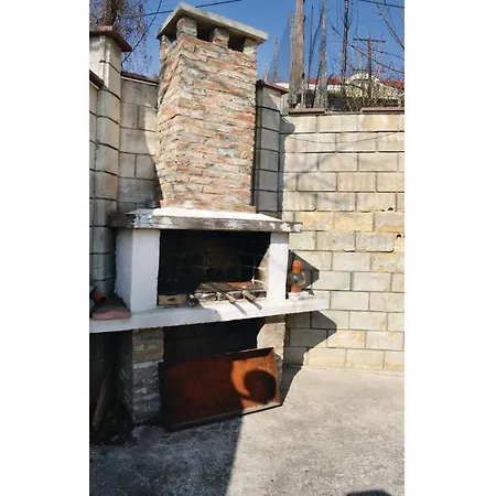One-bedroom In * Warna